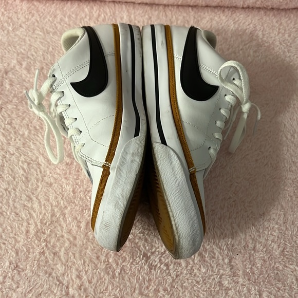 Nike Court Legacy Sneakers - Picture 8 of 14